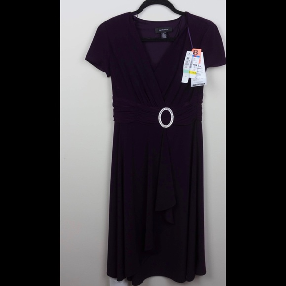 NEW R & M Richards Plum size 8 Dress stretchy - Picture 2 of 8